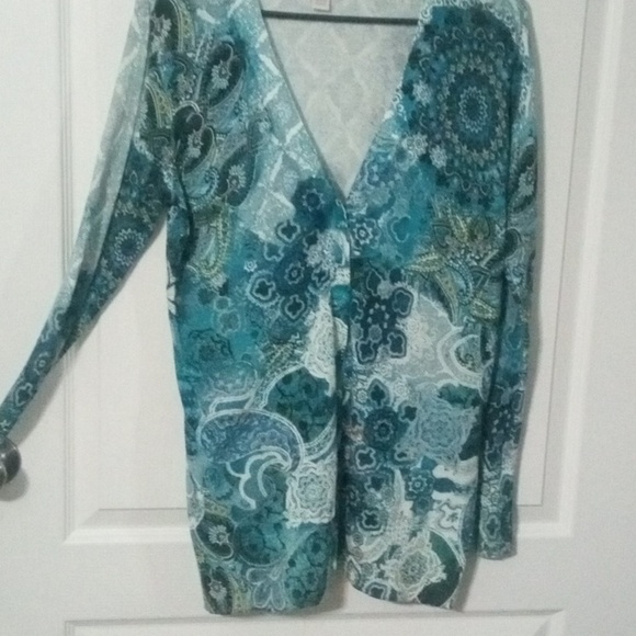 A CHICO'S cardigan - Picture 2 of 6